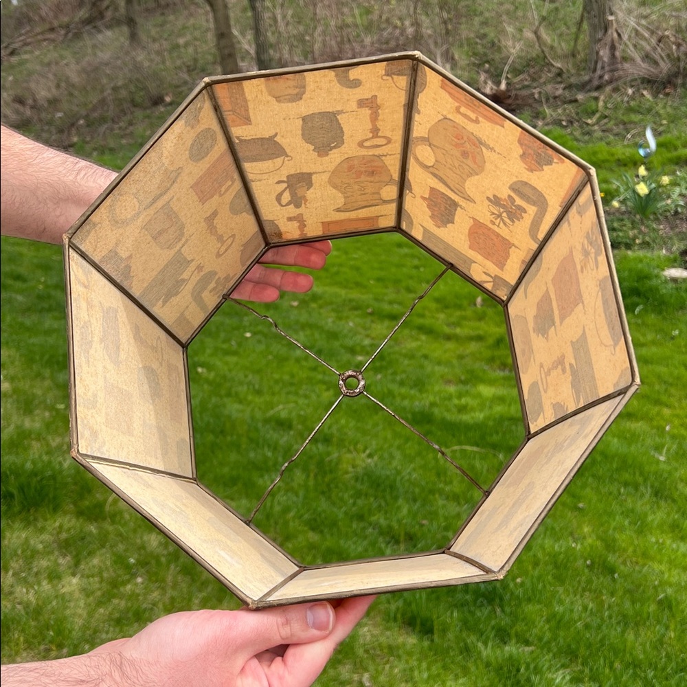 Vintage MCM Octagonal Early American Americana Colonial Style Fabric Lampshade - Picture 7 of 11